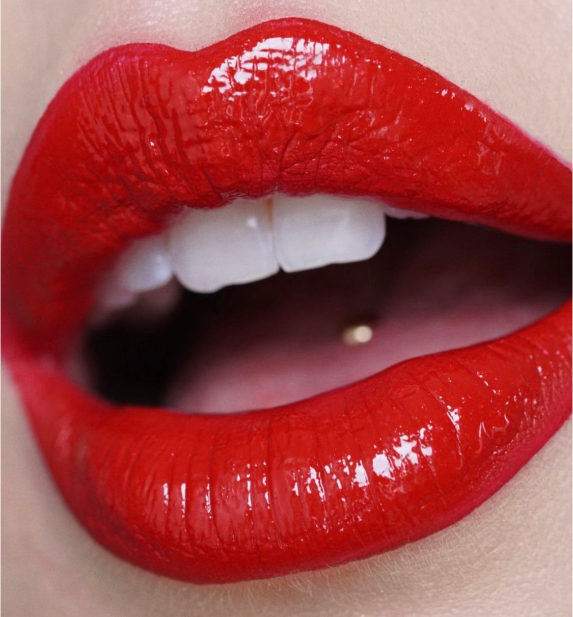 Raeee Gloss